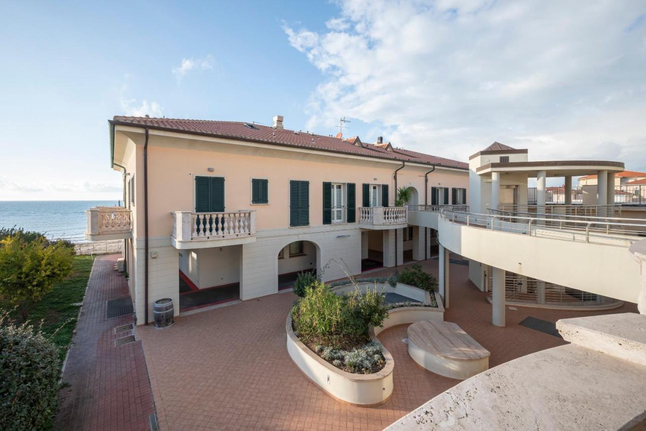 Il Faro Appartamenti San Vincenzo Extérieur photo
